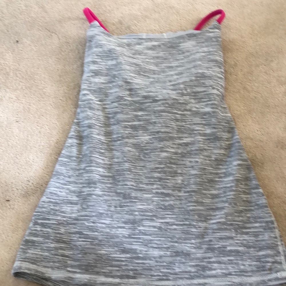 Lululemon tank top